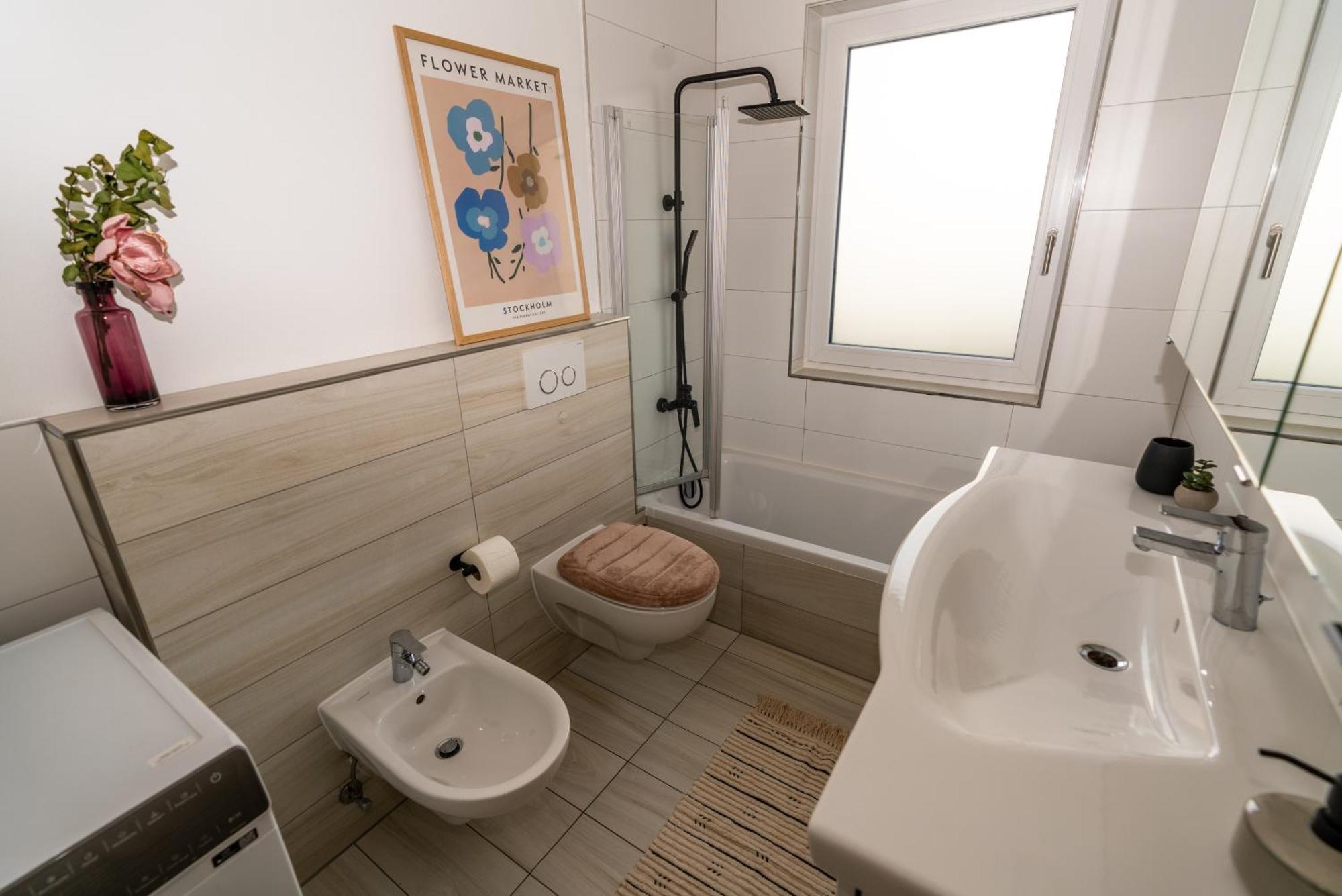 Apartment Alp Deluxe - Sauna, Kamin, Terrasse & Mehr Weissenhorn
